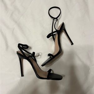 Steve Madden Black heels